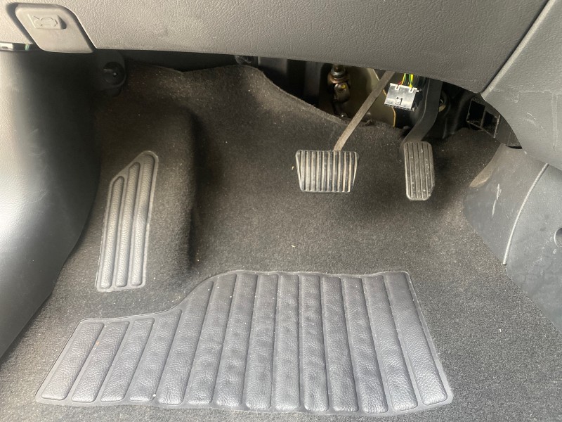 2011 Chevrolet Aveo LS LOW MILES 18,766 in , 