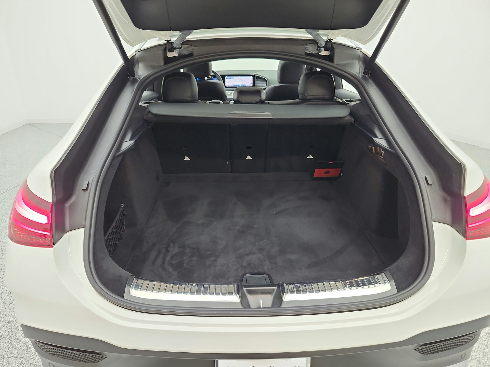 Certified Used 2024 Polar White Mercedes-Benz AMG® GLE 63 S 4MATIC+ Coupe image 23