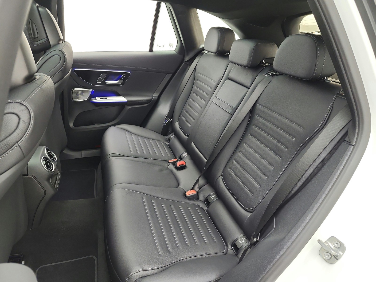 New 2027 Polar White Mercedes-Benz AMG® GLC 53 4MATIC+ SUV image 11