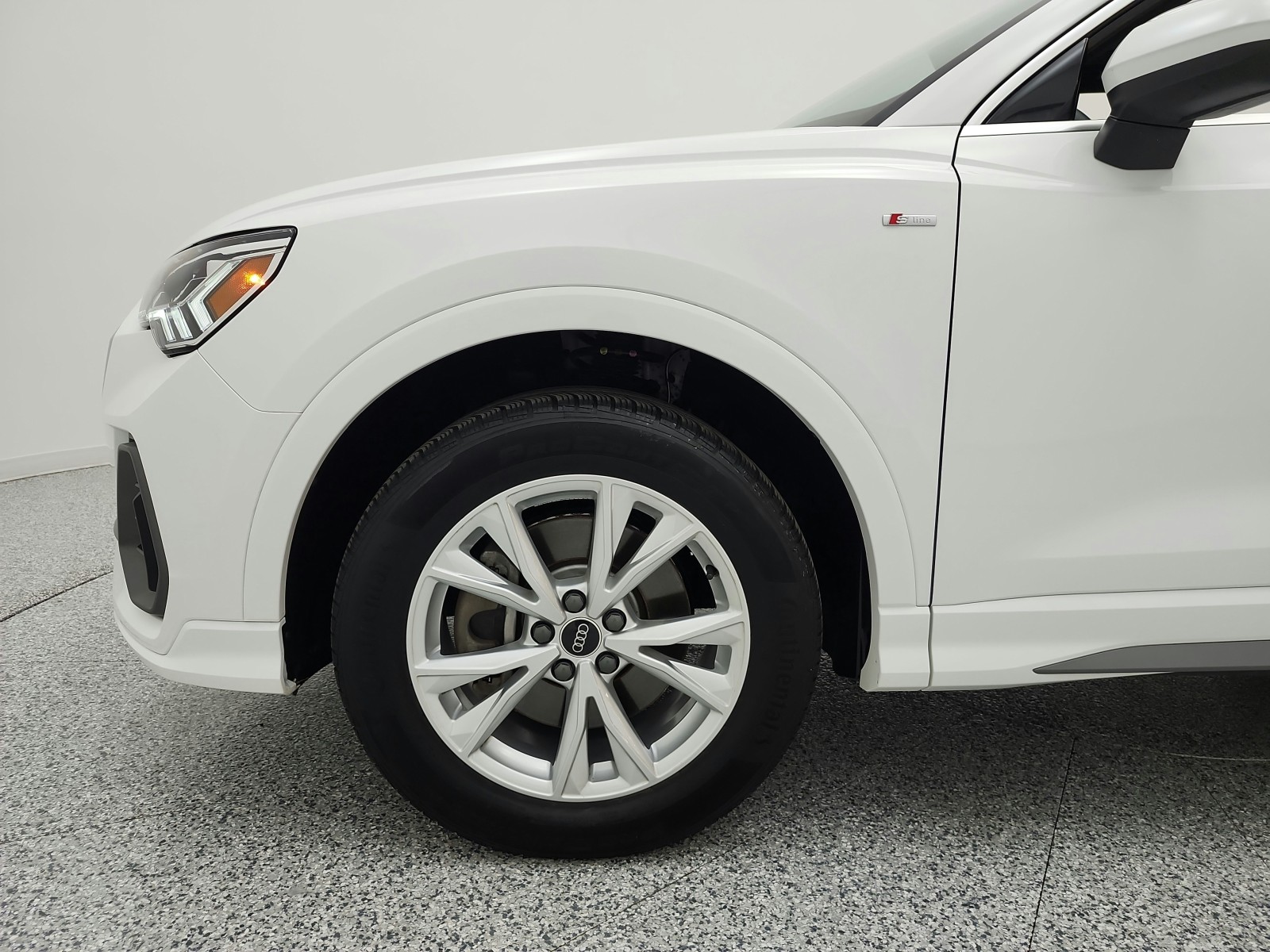 Used 2023 Ibis White Audi S line Premium image 18