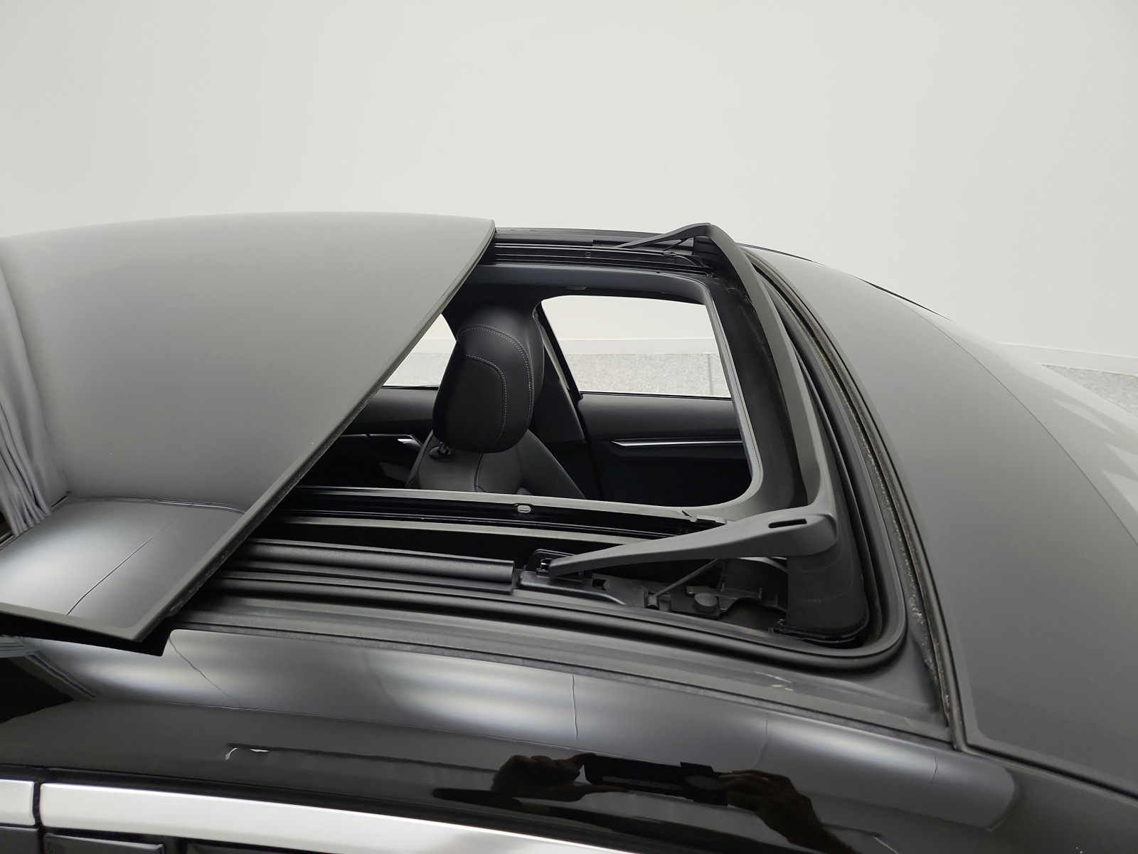 Used 2022 Brilliant Black Audi Premium 40 TFSI image 17