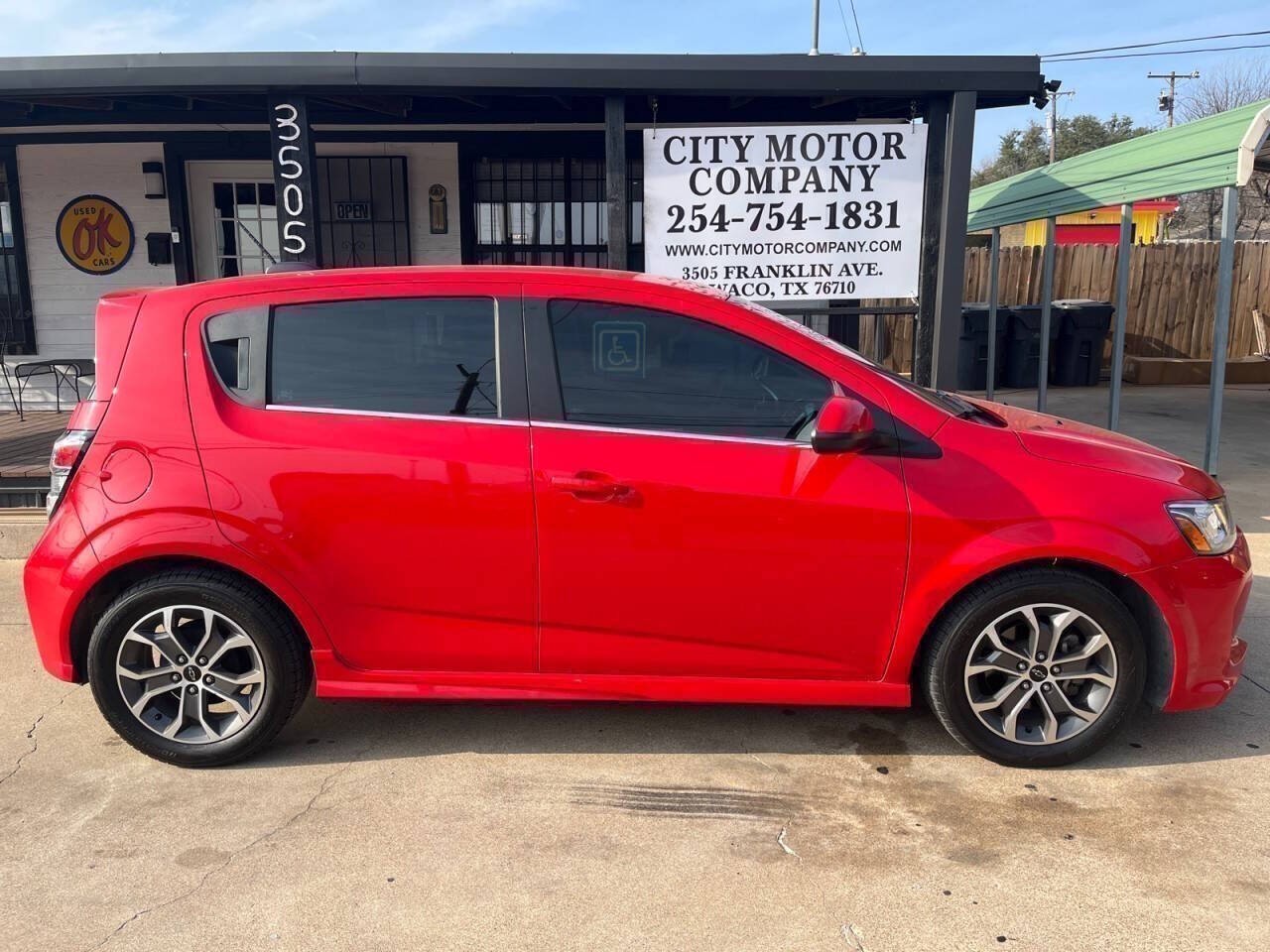 Red Hot 2018 Chevrolet Sonic LT Hatchback FWD Hatchback Front-Wheel Drive Automatic
