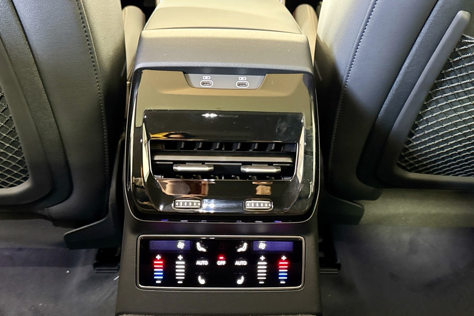 New 2026 CHRONOS GRAY Audi Prestige quattro image 21