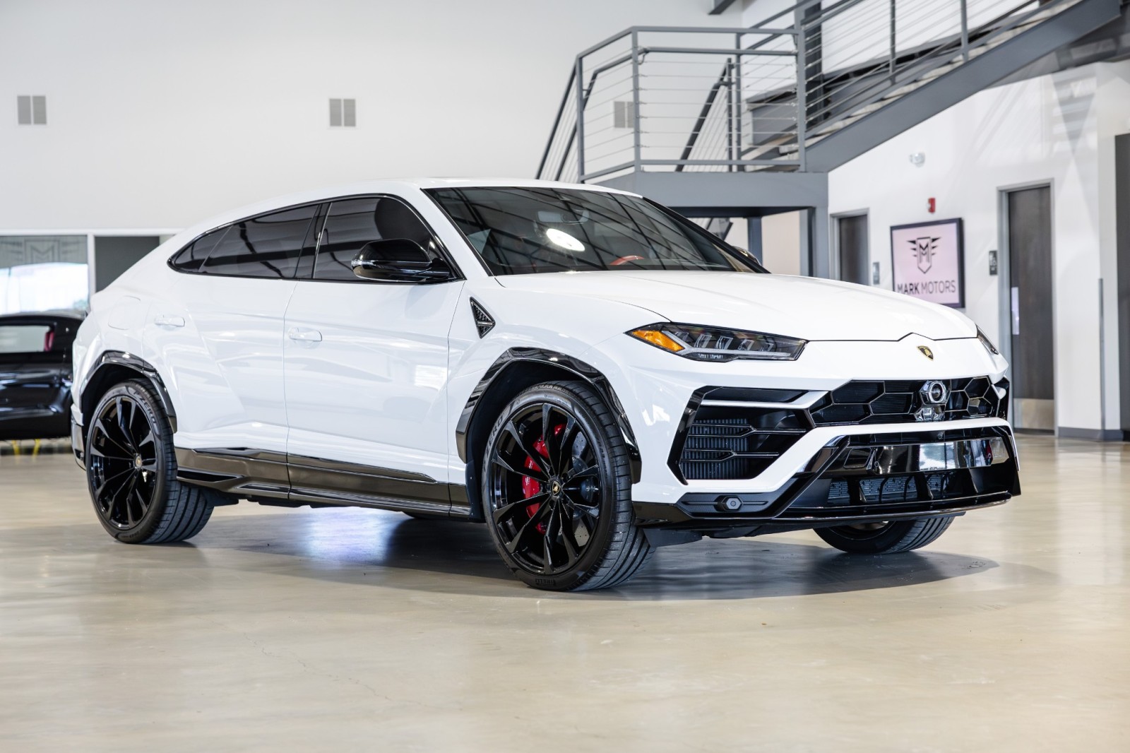 Used Car 2022 Lamborghini Urus  For Sale Under $230,000 In Boerne, Texas