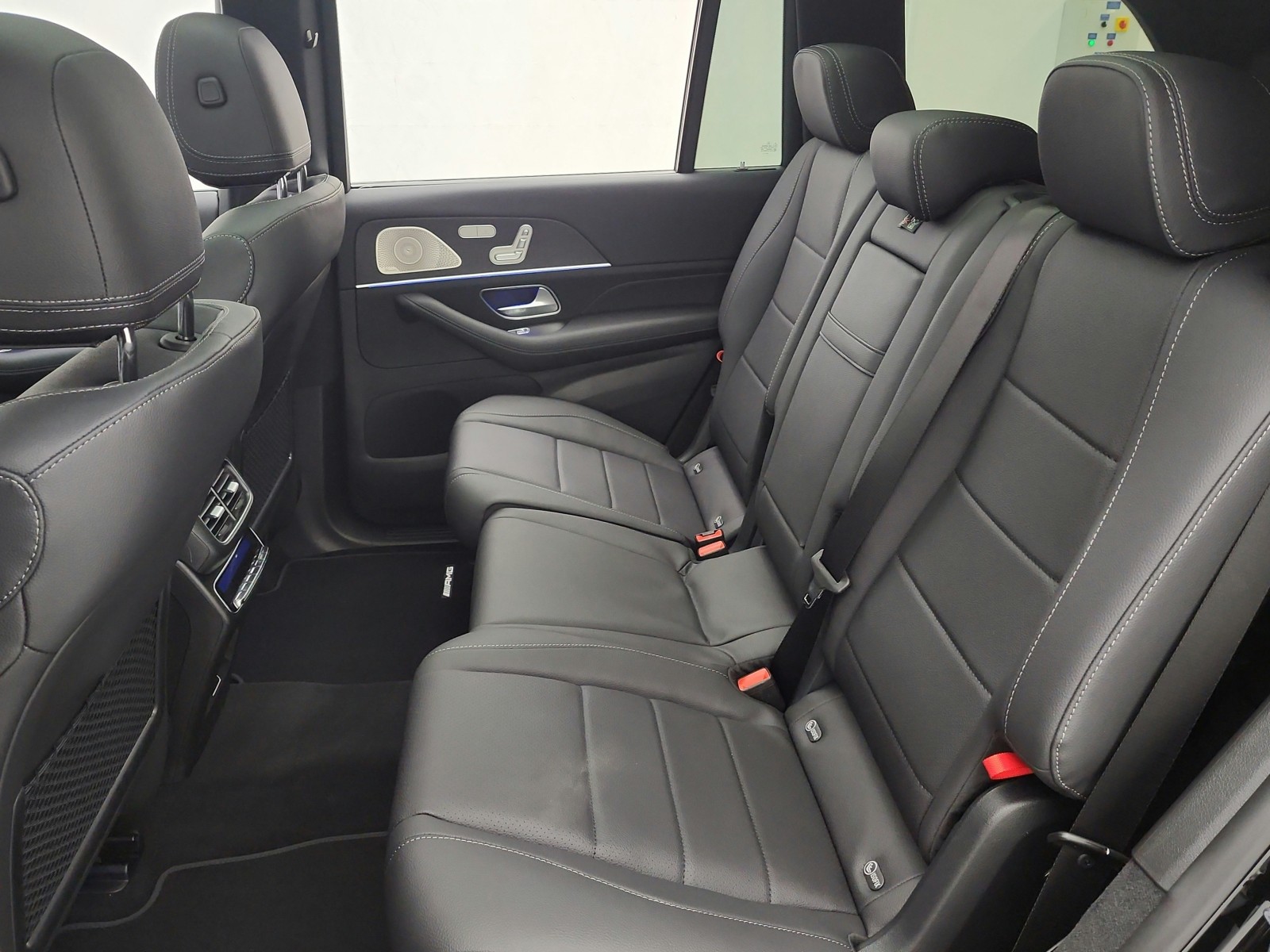 New 2026 Obsidian Black Metallic Mercedes-Benz GLS 450 image 11