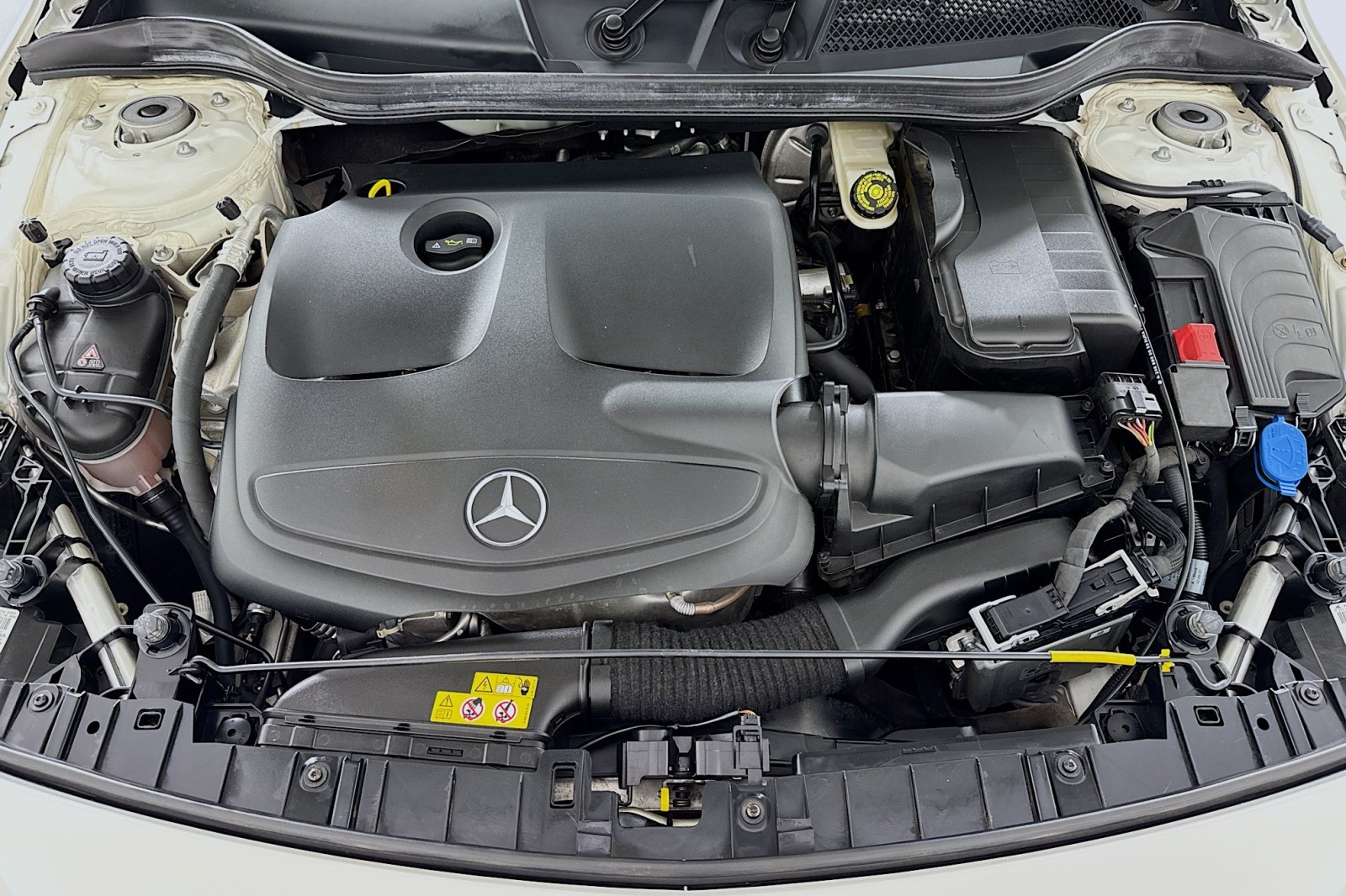 Used 2019 Polar White Mercedes-Benz GLA 250 image 10