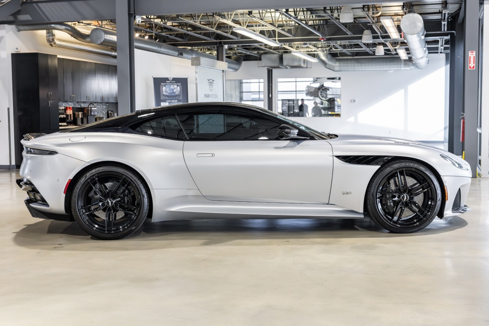 Used Car 2020 Aston Martin Dbs  Superleggera For Sale Under $200,000 In Boerne, Texas