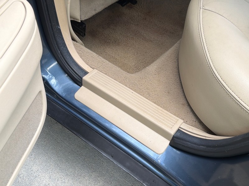 2007 Mercury Grand Marquis LS LOW MILES 52,599 1 OWNER in ,