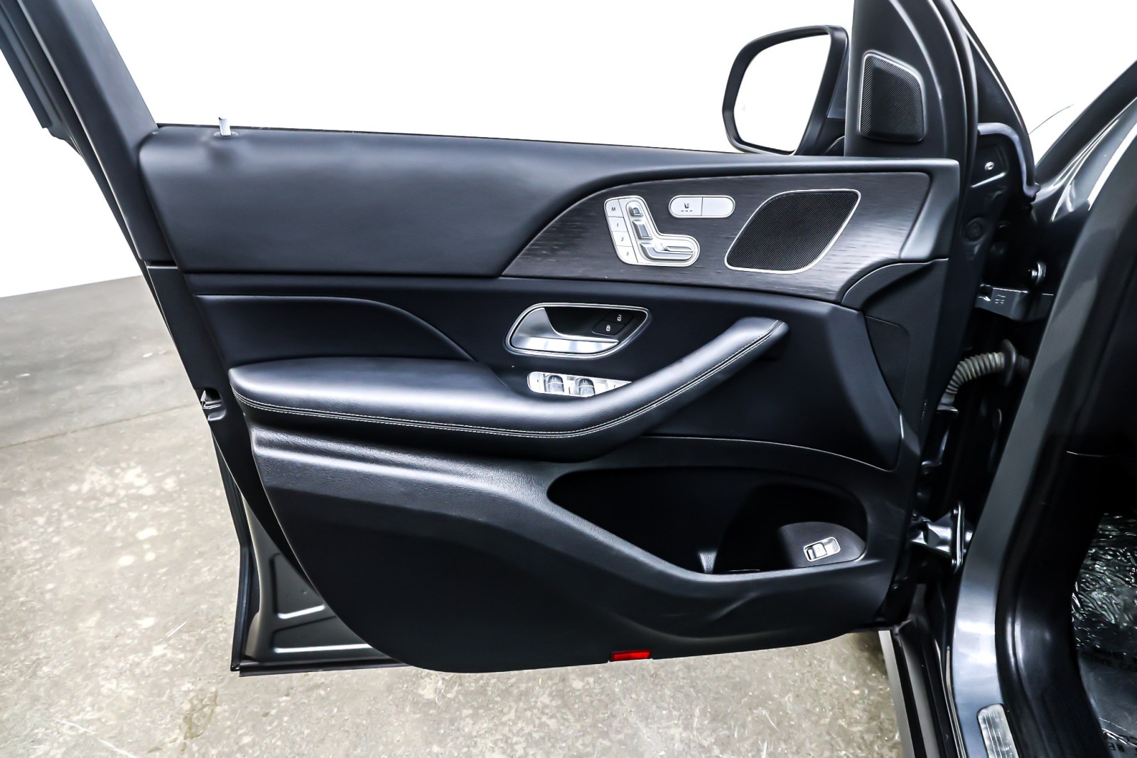 Used 2020 Selenite Grey Metallic Mercedes-Benz GLE 350 4MATIC® SUV image 21