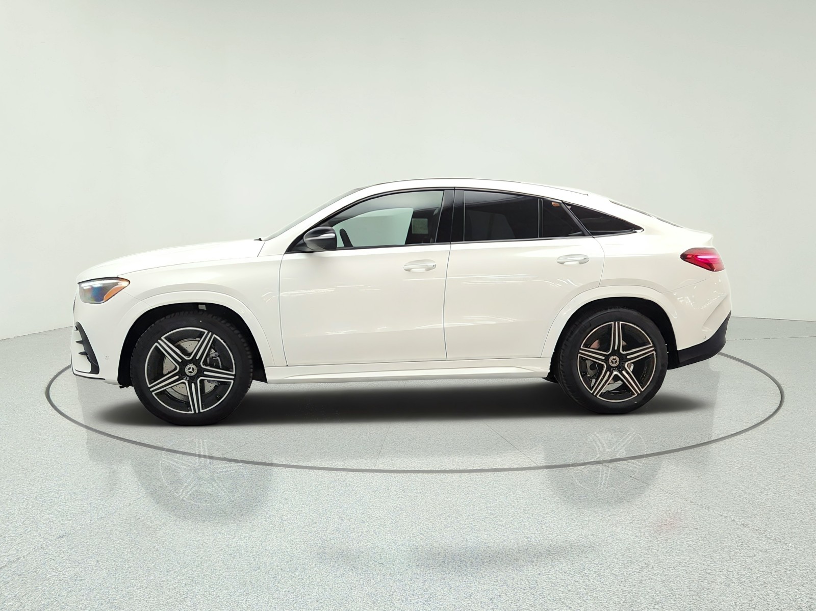 New 2026 Polar White Mercedes-Benz GLE 450 4MATIC® Coupe image 8