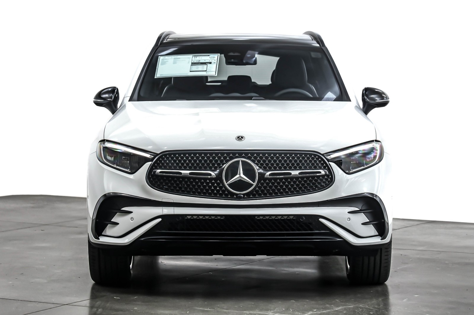 New 2026 Polar White Mercedes-Benz GLC 300 image 2