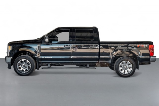 2022 Ford F-350 SRW Lariat 11