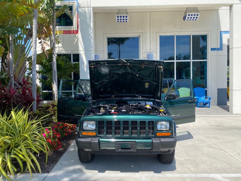 2000 Jeep Cherokee Sport 1 OWNER 4X4 AC 4.0 6YL in , 