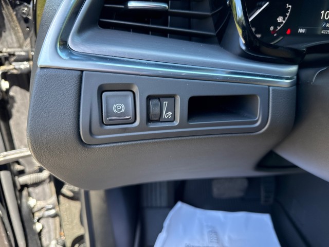 CadillacXT525