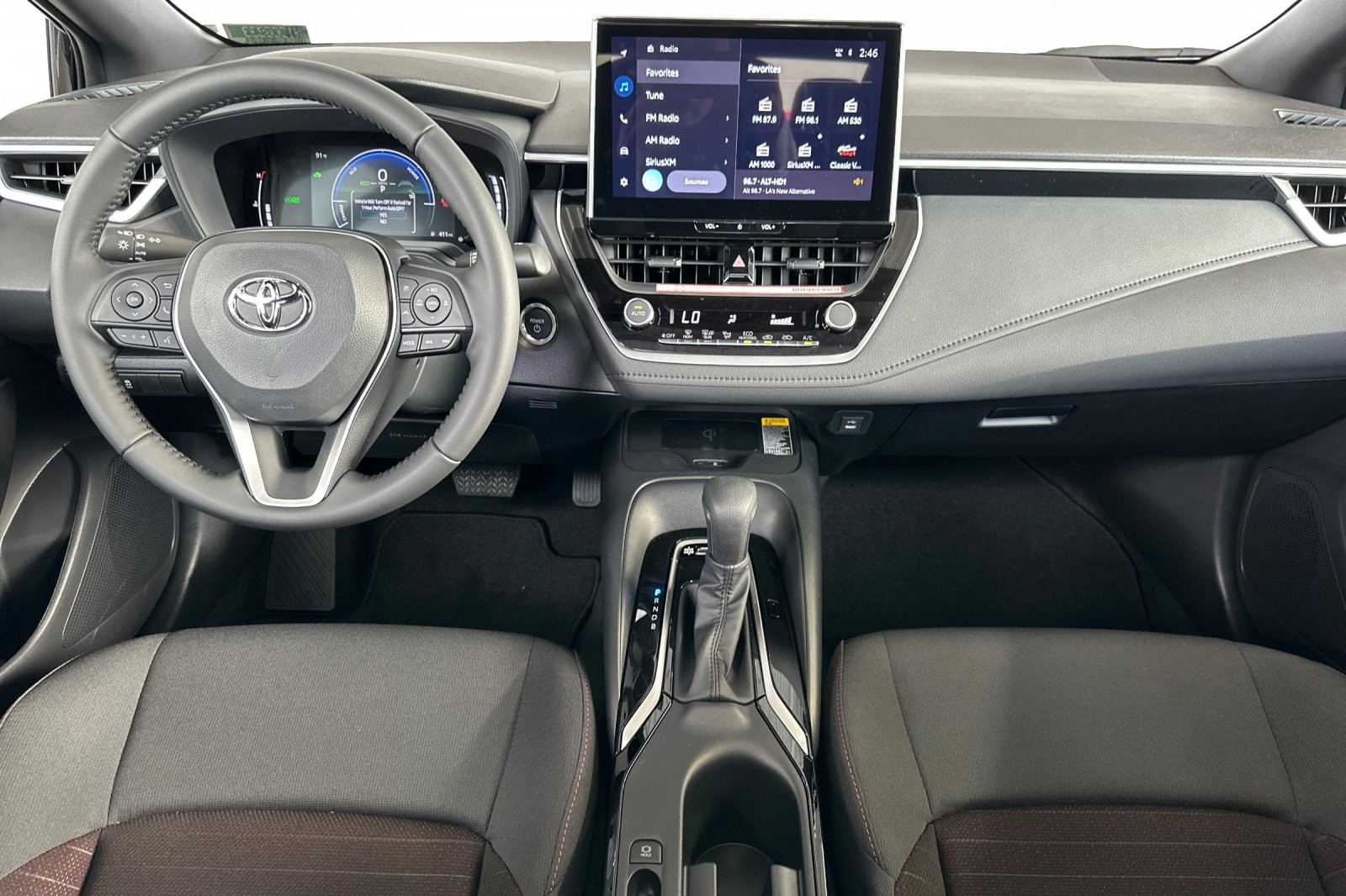 2025 Toyota Corolla Hybrid SE photo 10