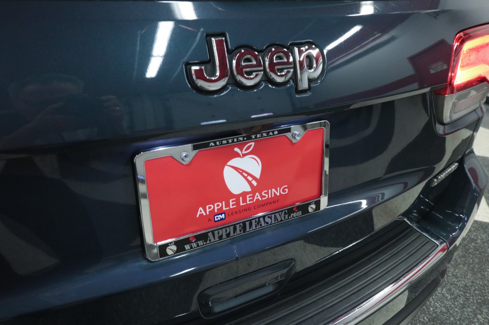 Used Car 2021 Jeep Grand Cherokee  Limited For Sale Under $25,000 In Austin, Texas