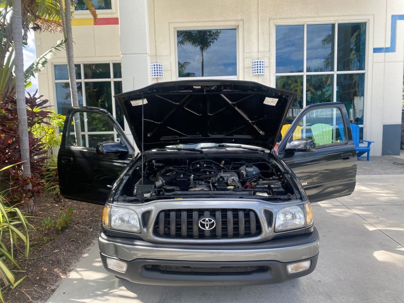 2002 Toyota Tacoma 1 OWNER AUTO AC 4 CYL in , 