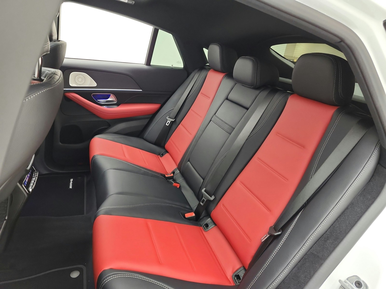 New 2026 Polar White Mercedes-Benz GLE 450 4MATIC® Coupe image 11