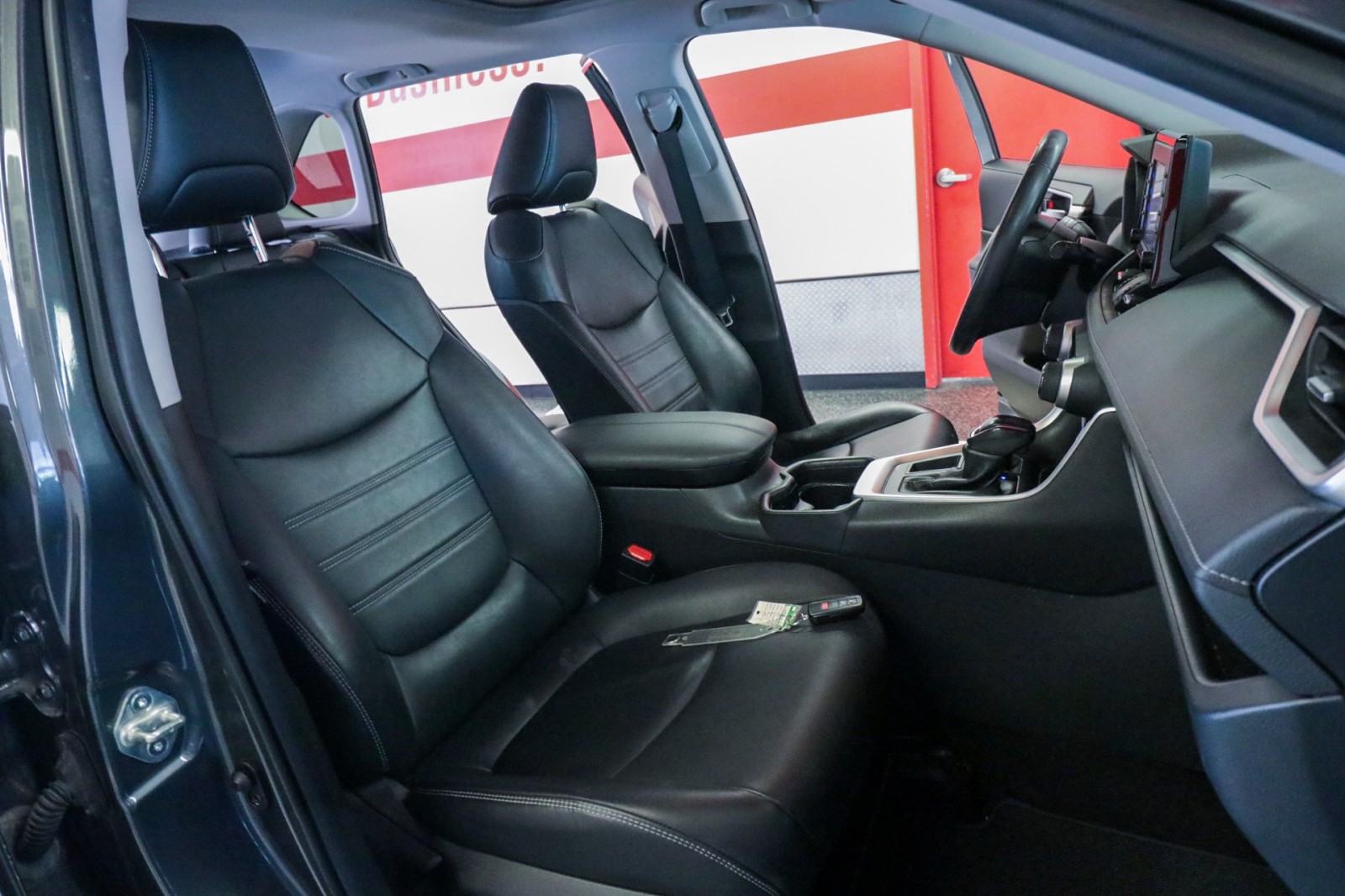 Used Car 2020 Toyota Rav4  Xle Premium For Sale Under $30,000 In Austin, Texas