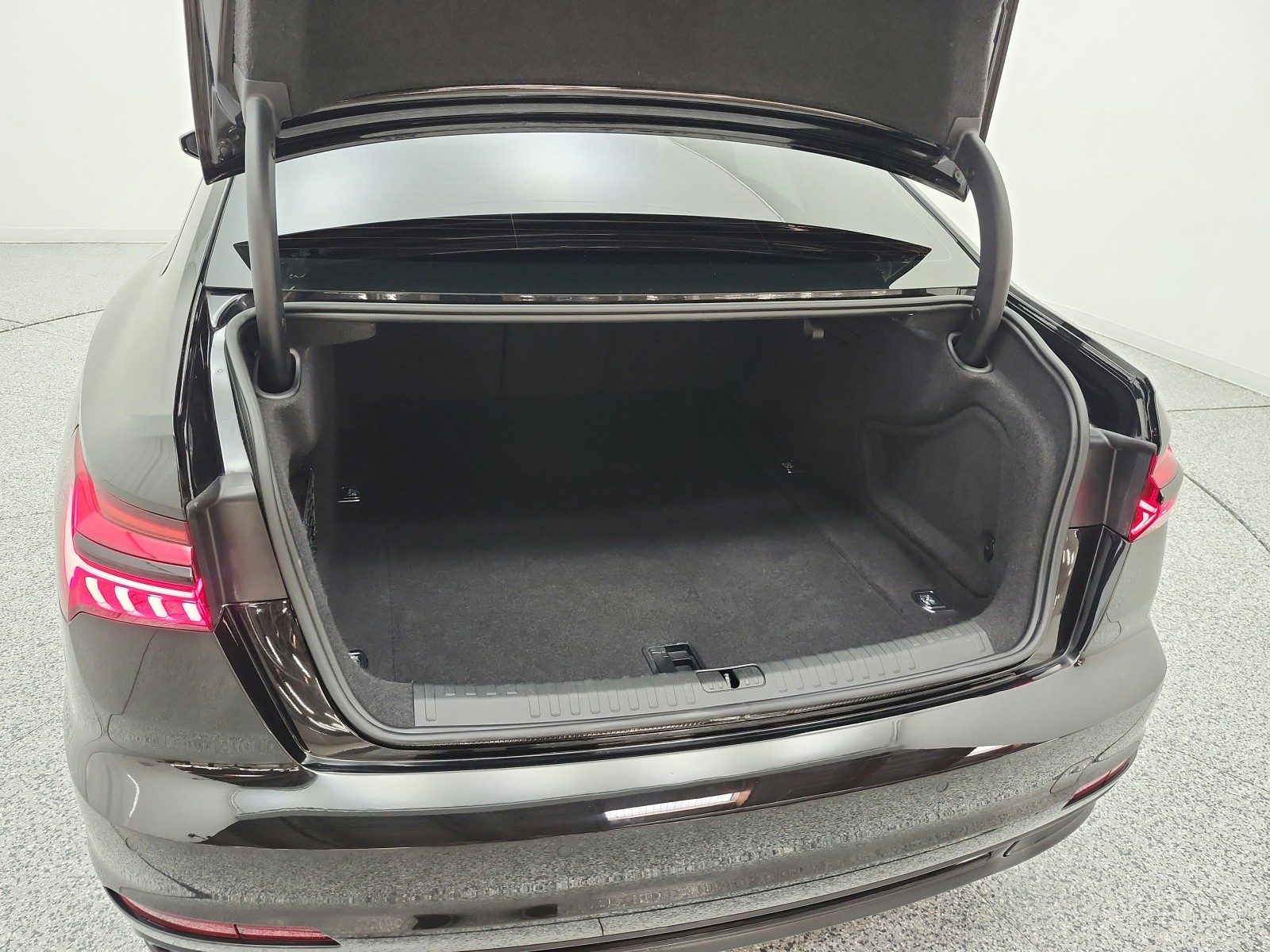 Used 2023 Mythos Black Metallic Audi Premium image 21