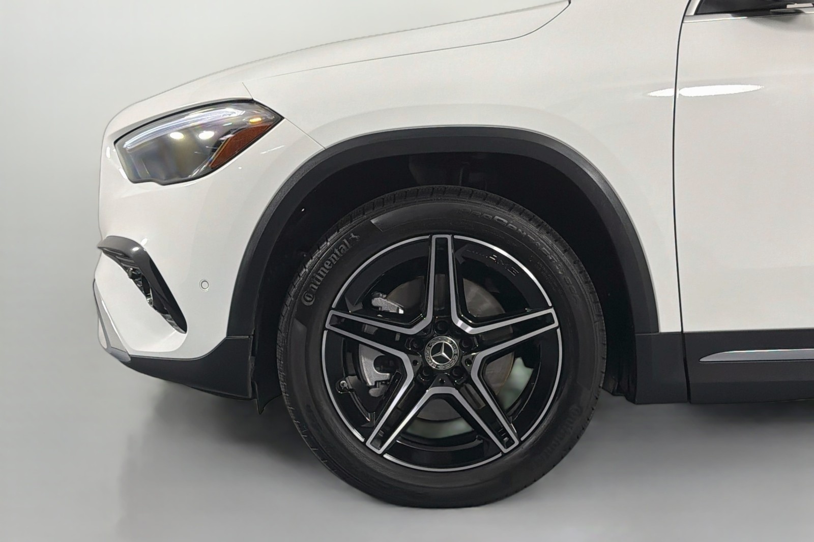 Certified Used 2026 Polar White Mercedes-Benz GLA 250 image 11