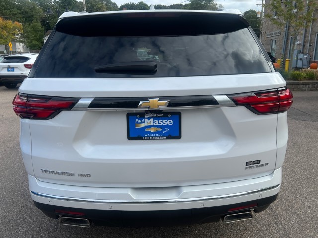 2023 Chevrolet Traverse Premier 2