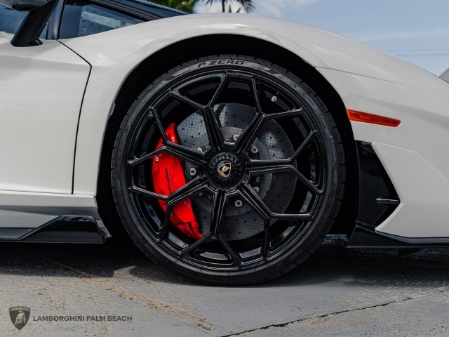Lamborghini Aventador SVJ