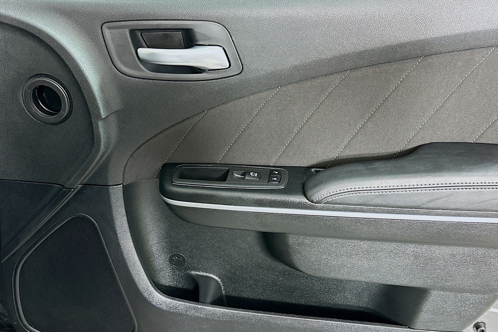 Used 2023 Granite Pearlcoat Dodge R/T image 23