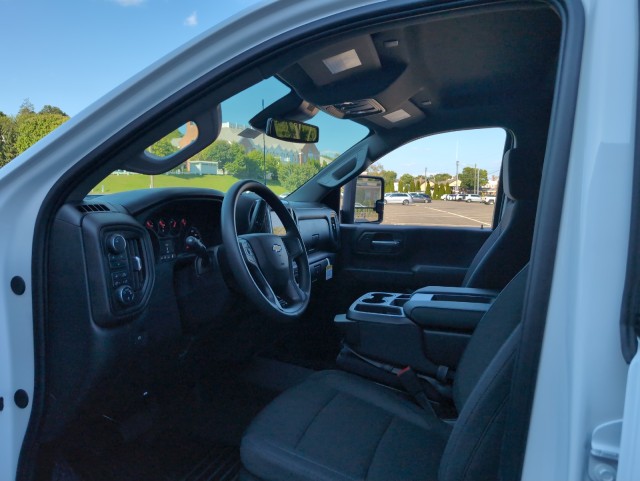 2024 Chevrolet Silverado 2500HD Custom 34