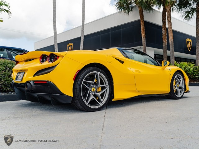 Ferrari F8 Spider