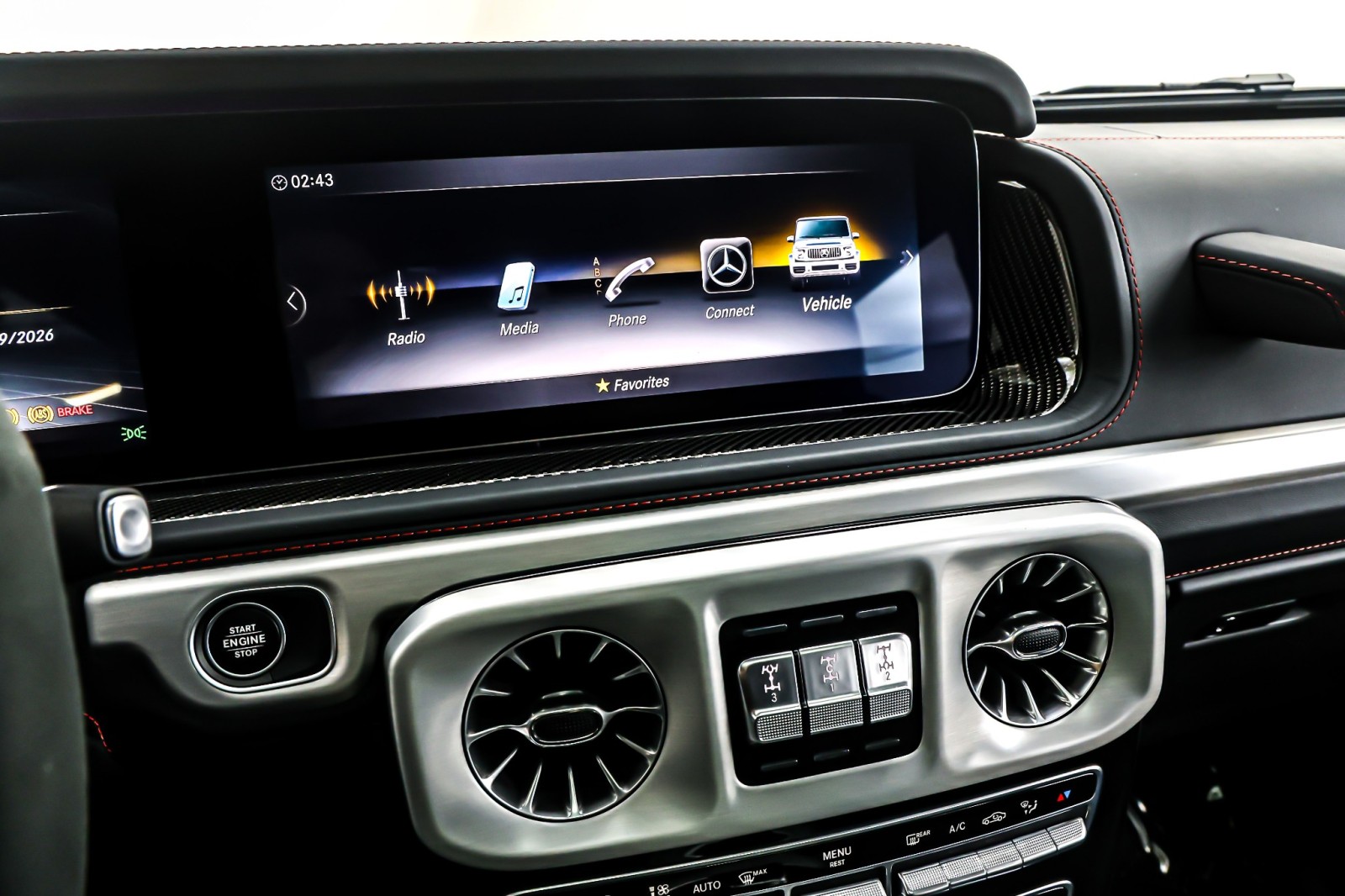 Certified Used 2024 MANUFAKTUR Moonlight White Metal Mercedes-Benz AMG® G 63 4MATIC SUV image 22