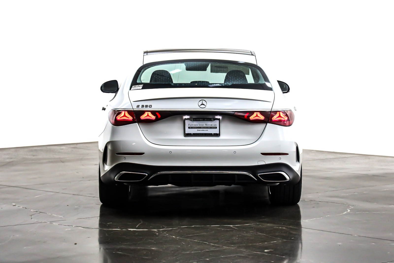 New 2025 Polar White Mercedes-Benz E 350 image 3