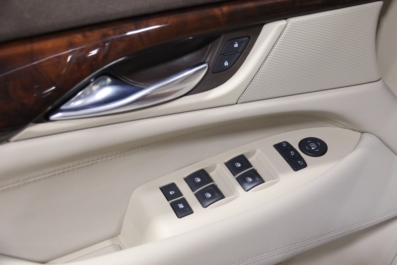 2016 Cadillac Escalade Luxury Collection 4dr Suv in , 
