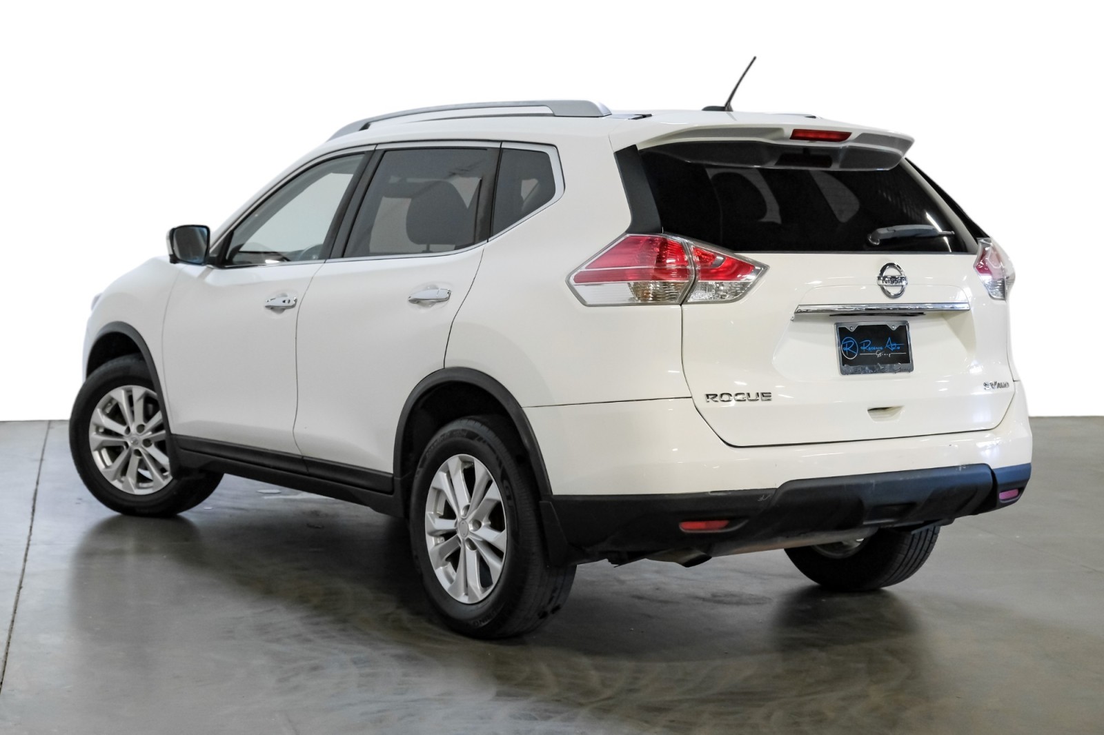 2016 Nissan Rogue SV 7