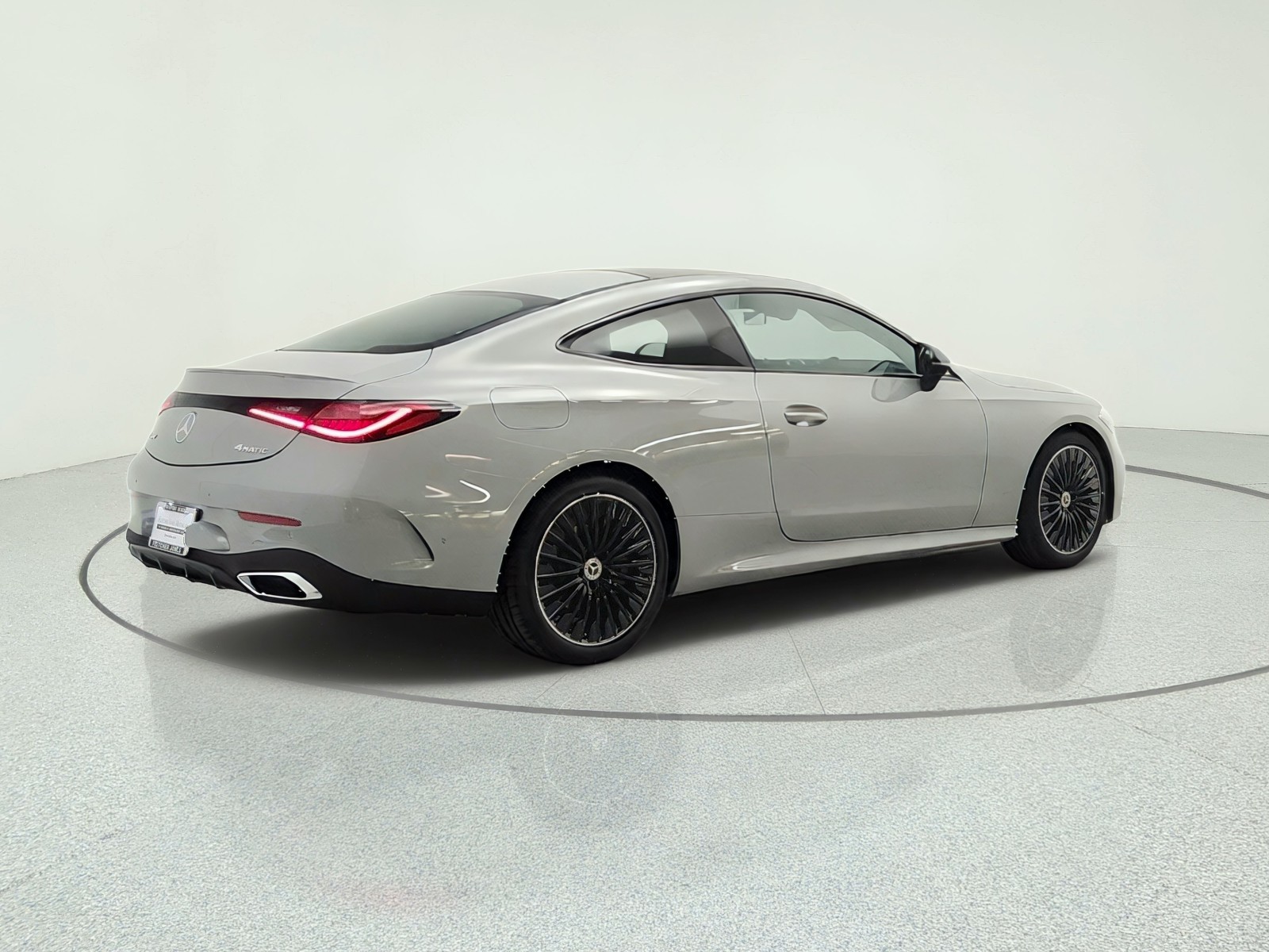New 2027 MANUFAKTUR Alpine Grey Metallic Mercedes-Benz CLE 300 4MATIC® Coupe image 5