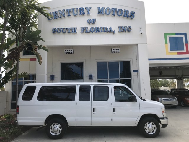 2011 Ford Econoline Wagon XLT in pompano beach, Florida