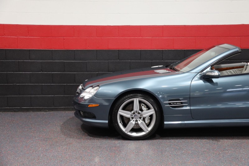 2004 Mercedes-Benz SL600 V12 AMG Sport 2dr Convertible in , 