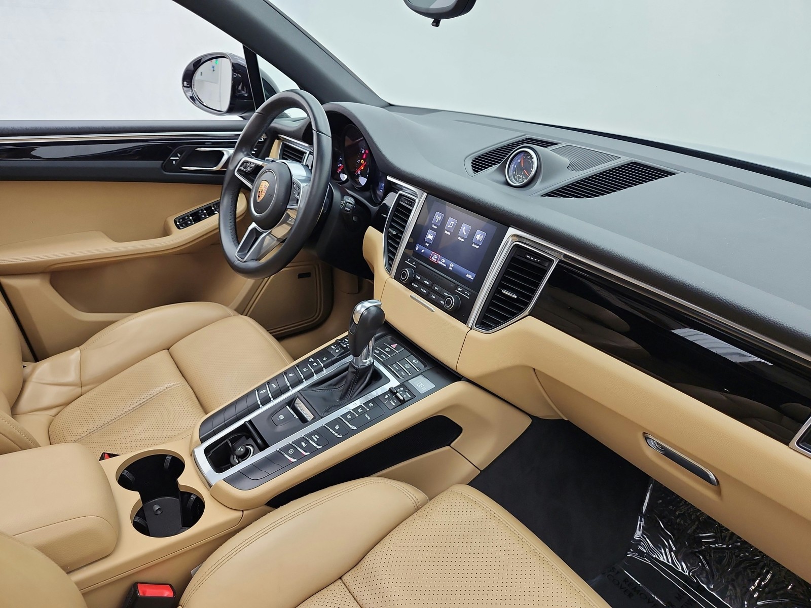 Used 2018 Jet Black Metallic Porsche  image 25