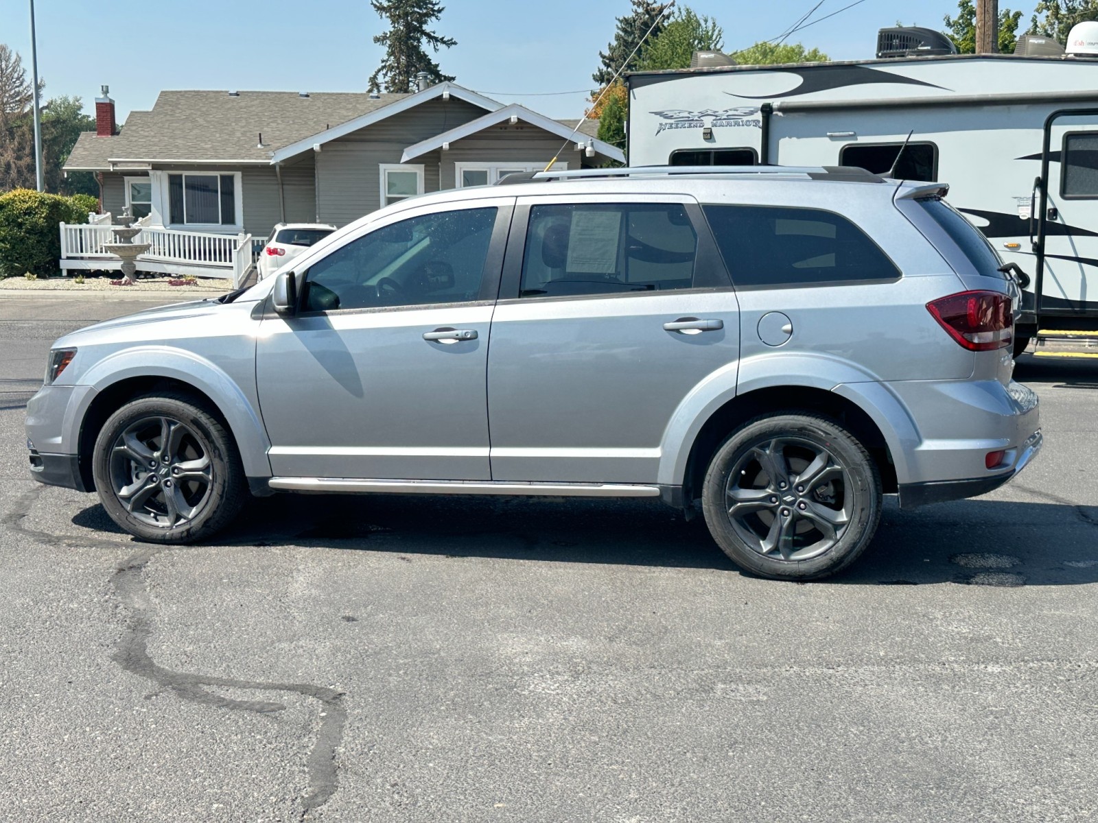 2020 Dodge Journey Crossroad 9