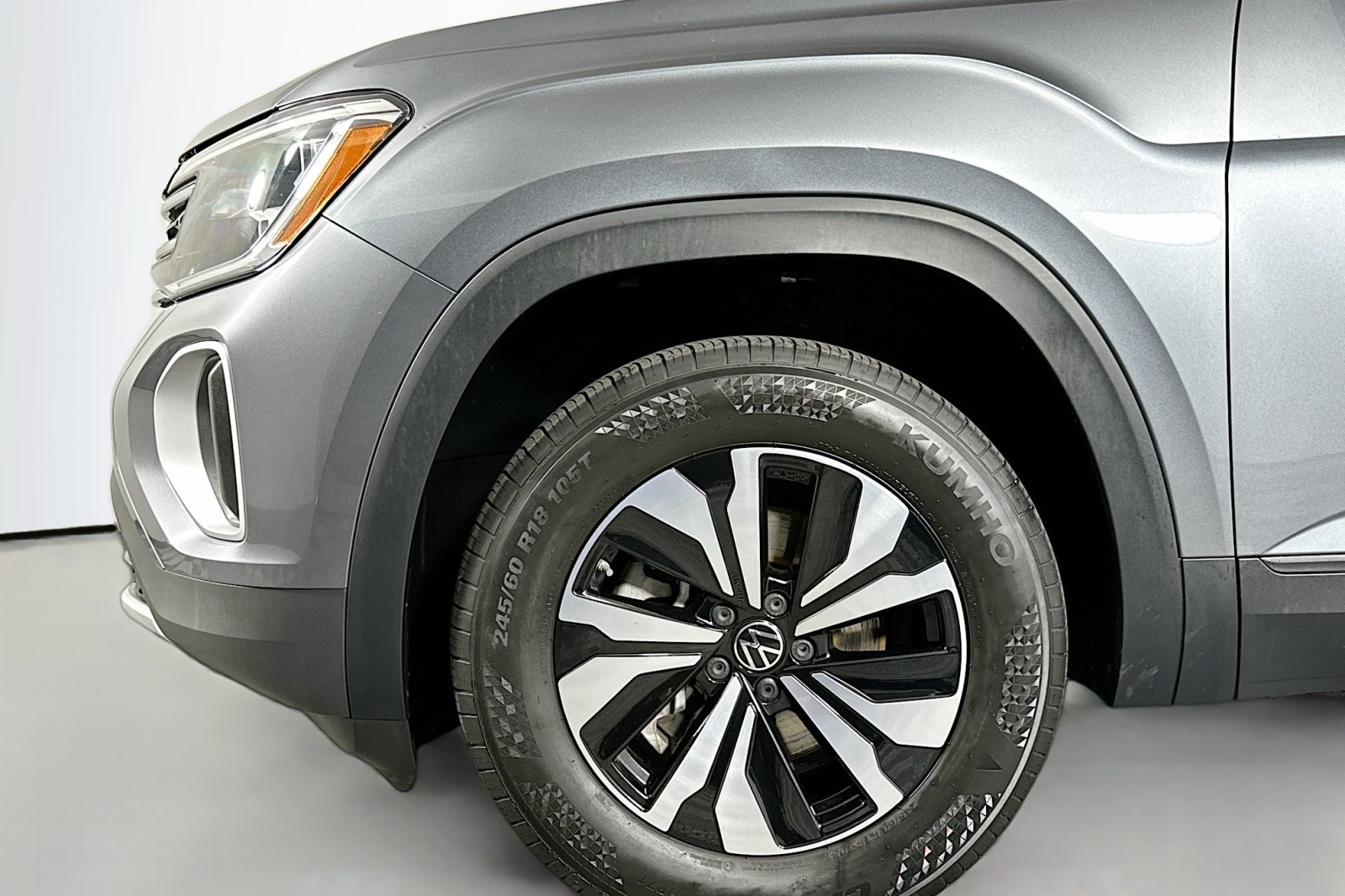 Used 2024 Platinum Gray Metallic Volkswagen 2.0T SE image 13