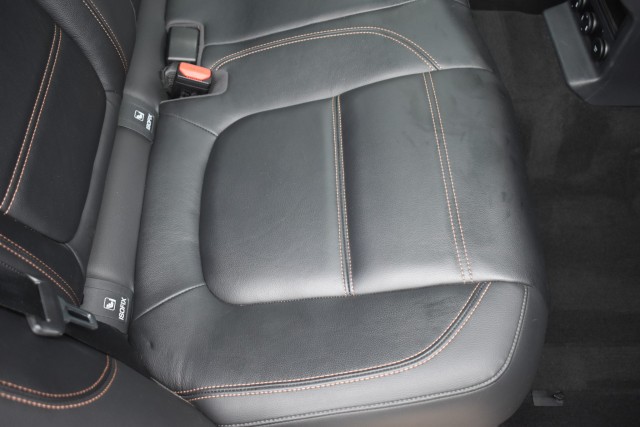 2020 Jaguar F-PACE Navi Leather Pano Glass Roof Heated Seats Rear Vie 37