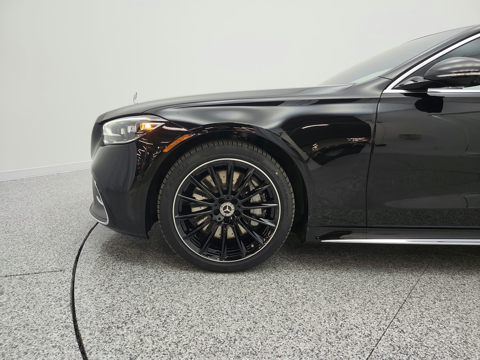 New 2026 Obsidian Black Metallic Mercedes-Benz S 500 4MATIC® Sedan image 16