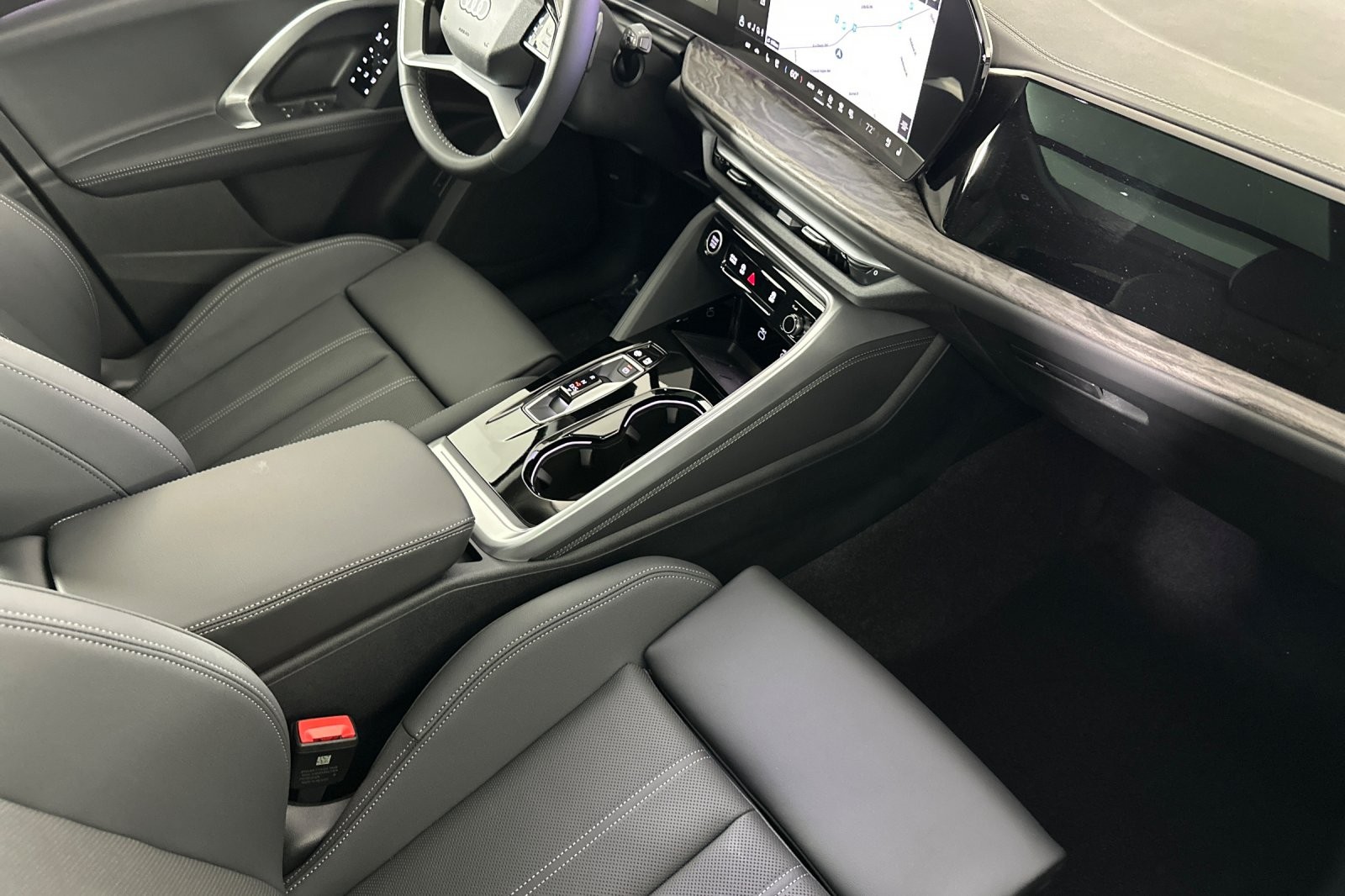 New 2025 Tambora Gray Metallic Audi Premium Plus 2.0 TFSI quattro image 15