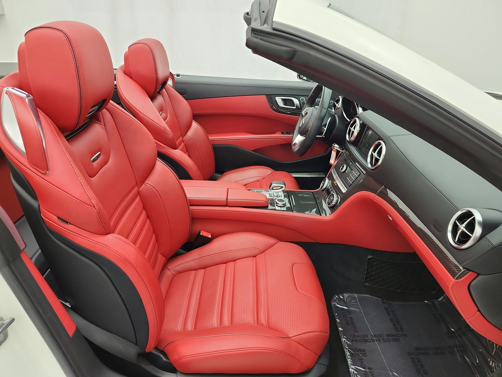 Used 2019 designo Diamond White Metallic Mercedes-Benz AMG® SL 63 Roadster image 25