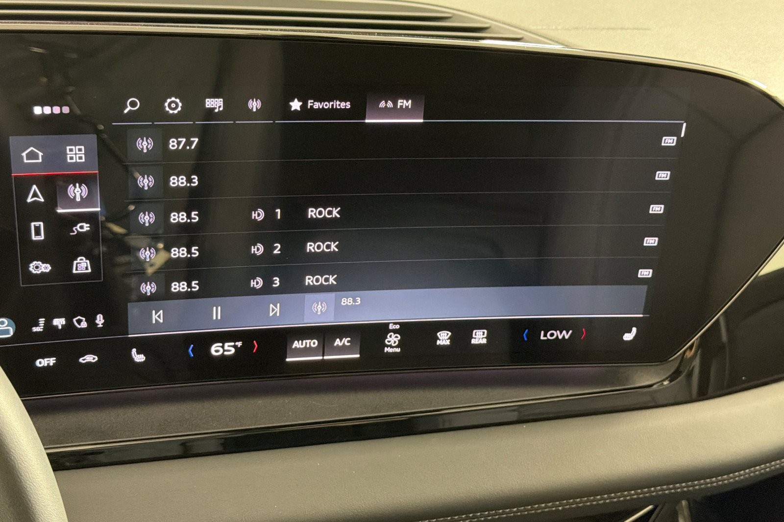 Certified Used 2025 Manhattan Gray Metallic Audi Premium RWD image 17