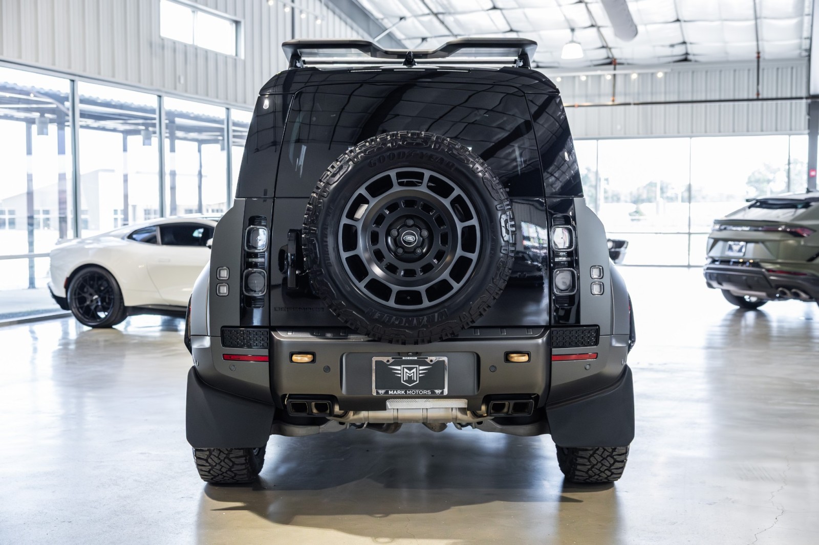 Used Car 2025 Land Rover Defender  Octa Edition One For Sale Under $160,000 In Boerne, Texas