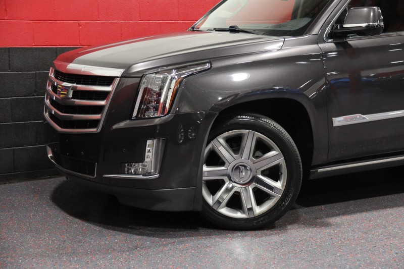 2015 Cadillac Escalade ESV Premium 4WD 4dr Suv in , 