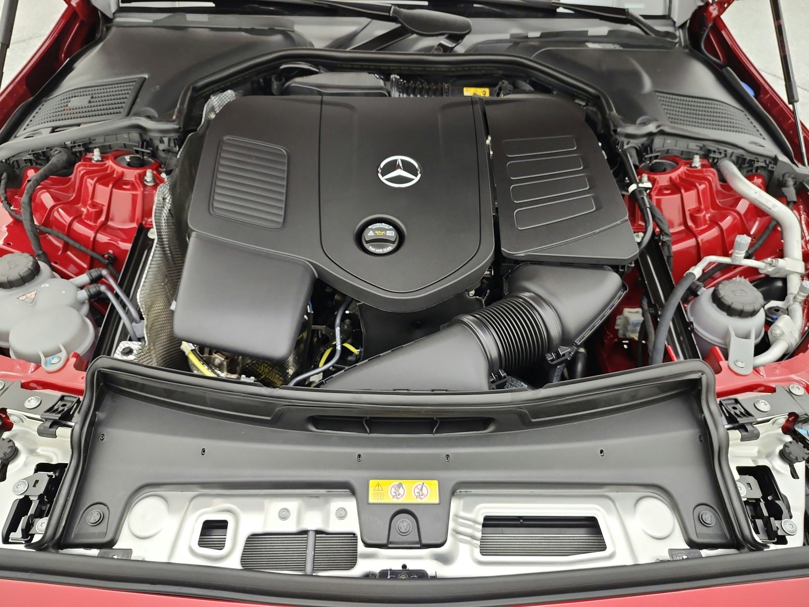 New 2026 MANUFAKTUR Patagonia Red Metallic Mercedes-Benz C 300 Sedan image 12