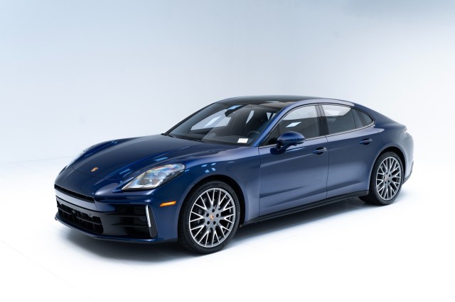 2025  Panamera 4 in , 