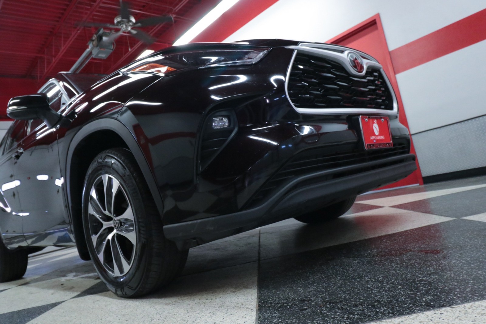 Used Car 2022 Toyota Highlander  Xle For Sale Under $35,000 In Austin, Texas